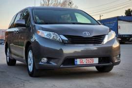 Toyota, Sienna