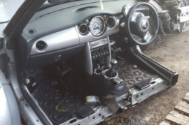 ავტონაწილები, დაშლილი ავტომობილები