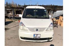Nissan, Serena