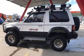 Mitsubishi, Pajero