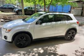 Mitsubishi, Outlander