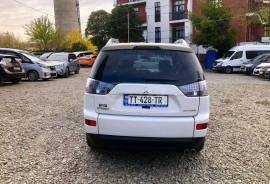 Mitsubishi, Outlander