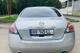 Nissan, Altima