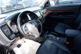 Mitsubishi, Outlander