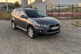 Mitsubishi, Outlander