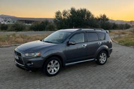 Mitsubishi, Outlander