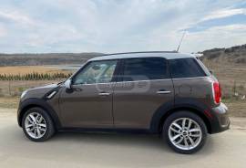 MINI, COUNTRYMAN
