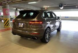 Porsche, Cayenne
