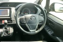 Toyota, Voxy