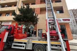 ამწე ლიფტის მომსახურება