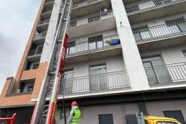 ამწე ლიფტის მომსახურება