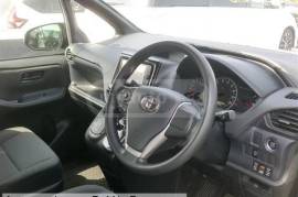 Toyota, Voxy
