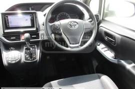 Toyota, Voxy