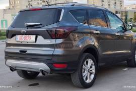 Ford, Escape