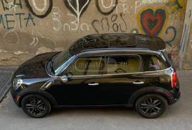 MINI, COUNTRYMAN