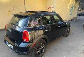 MINI, COUNTRYMAN