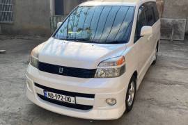 Toyota, Voxy