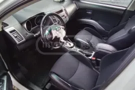 Mitsubishi, Outlander