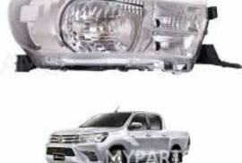 Autoparts, Lights and Bulbs, Front Headlights, TOYOTA 