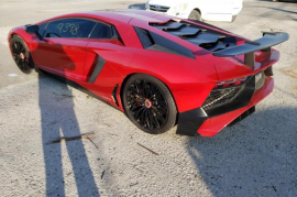 Lamborghini, Aventador