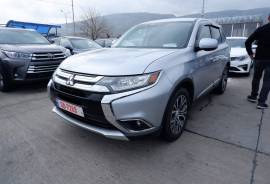 Mitsubishi, Outlander