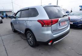 Mitsubishi, Outlander