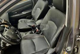 Mitsubishi, Outlander