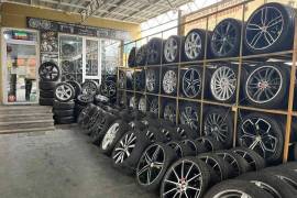Автозапчасти, Колеса и шины, Aluminium Disks and Tires, MAZDA 
