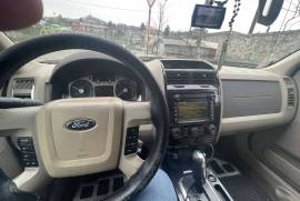 Ford, Escape