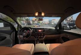 Kia, Carnival