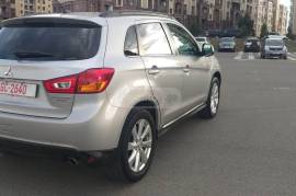 Mitsubishi, Outlander