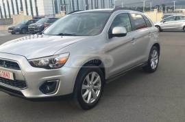 Mitsubishi, Outlander