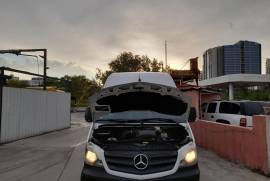 Mercedes-Benz, 311