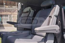 Mercedes-Benz, V-Class, V 220