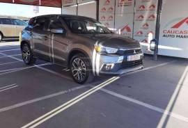 Mitsubishi, Outlander