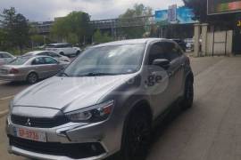 Mitsubishi, Outlander