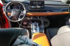 Mitsubishi, Outlander