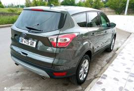 Ford, Escape