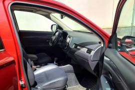 Mitsubishi, Outlander