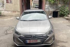 Hyundai, Elantra