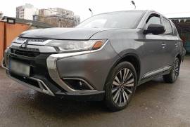 Mitsubishi, Outlander