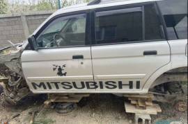 ავტონაწილები, ძარის ნაწილები, კარი მარცხენა , MITSUBISHI 