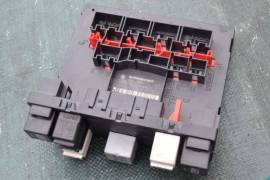 Autoparts, Electrical and Computer, Fuse block, VOLKSWAGEN 