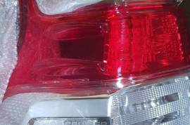 Автозапчасти, Фары и лампочки, TOYOTA 