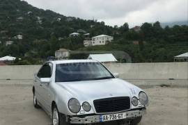 Mercedes-Benz, E CLASS, E 220