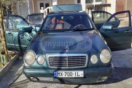 Mercedes-Benz, E CLASS, E 220