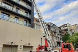 ამწე კალათის გაქირავება