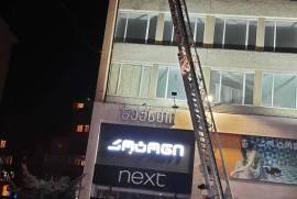 ამწე კალათის გაქირავება