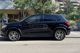 Mitsubishi, Outlander