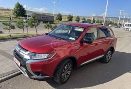 Mitsubishi, Outlander